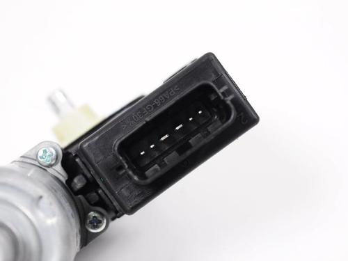 Right rear window motor HYUNDAI i30 Estate (GD) 1.6 CRDi | BP7490240E22 