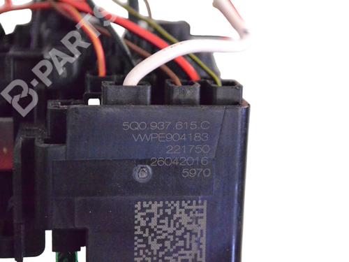Fuse box VW GOLF VII (5G1, BQ1, BE1, BE2) 2.0 GTD | BP12099721E1 