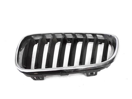 Used Grille BMW 5 (F10) 530 d (286 hp) 11182262