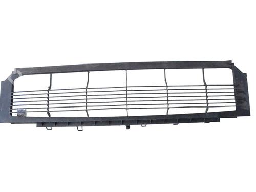 Used Grille TESLA MODEL S (5YJS) 75D AWD (525 hp) 16021338