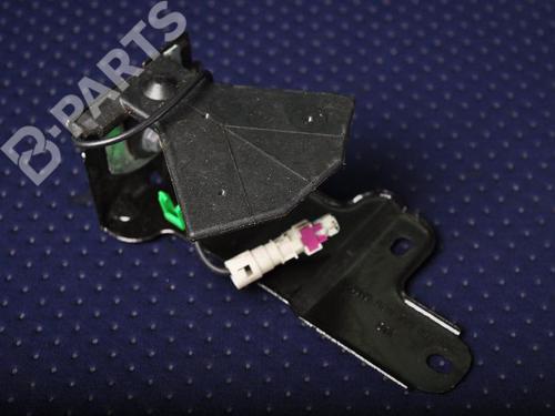 Used Antenna/Base AUDI A3 Convertible (8V7, 8VE) 2.0 TDI (136 hp) 8831332