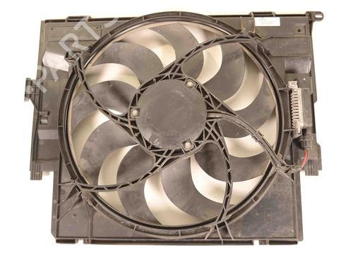 Used Radiator fan BMW 5 (G30, F90) M5 (600 hp) 8864077