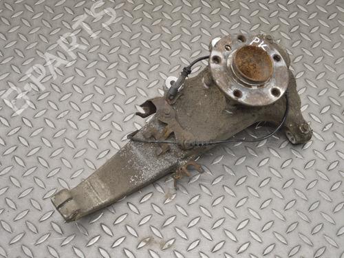 Used Left front steering knuckle BMW 5 (F10) 520 d (184 hp) 14805381
