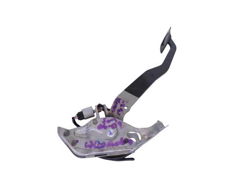 Used Break pedal TOYOTA C-HR (_X1_) 1.8 Hybrid (ZYX10_, ZYX11_, ZYX10R, ZYX11R) (122 hp) 21386824