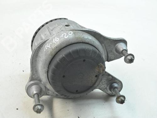 Engine mount MERCEDES-BENZ C-CLASS (W205) C 220 BlueTEC / d (205.003) | BP8858211M89 