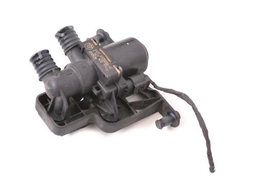 Used Auxiliary water pump BMW 5 Touring (E61) 530 d (235 hp) 14774199