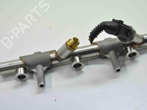 Used Injection rail AUDI Q7 (4MB, 4MG, 4MQ) 3.0 TFSI quattro (333 hp) 8830107