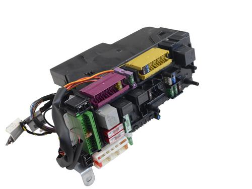 Used Fuse box MERCEDES-BENZ SLK (R172) 250 CDI / d (172.403) (204 hp) 16197108