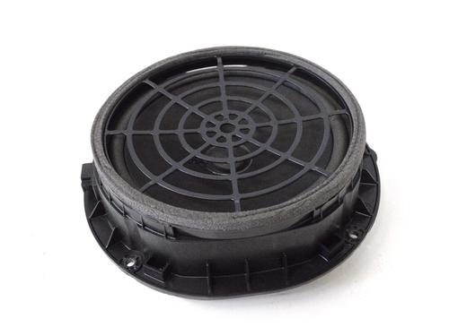 speakers-audi-a4-b9-8w2-8wc-20-tfsi-audi-8w0035415a-2015-10185637 main image