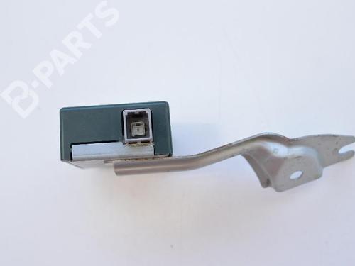 Module électronique LEXUS IS II (_E2_) 220d (ALE20) (177 hp) 7751955