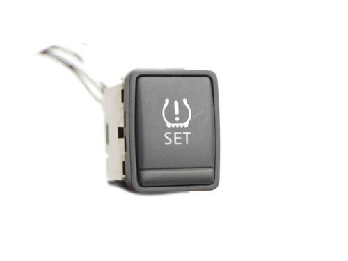 Used Switch NISSAN JUKE (F15) 1.5 dCi (110 hp) 7750219