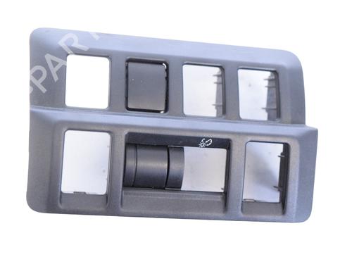 BP18746083O1 main image