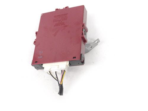 Used Electronic module TOYOTA PRIUS Liftback (_W2_) 1.5 Hybrid (NHW20_, NHW20R) (112 hp) 10736395