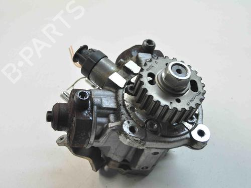 Used Fuel pump LAND ROVER RANGE ROVER III (L322) 3.0 D 4x4 (177 hp) 7483819