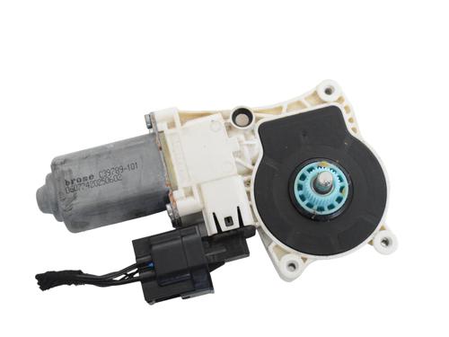 Used Right front window motor LAND ROVER RANGE ROVER VELAR (L560) 2.0 D180 TD4 4x4 (180 hp) 13934637