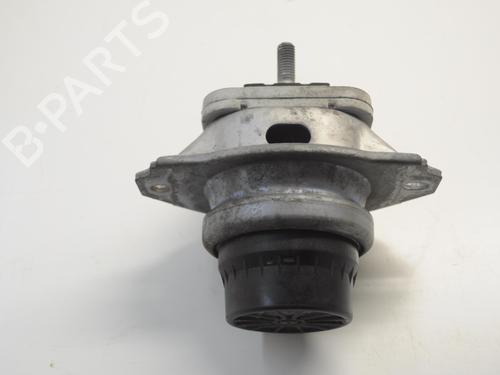 Used Engine mount LAND ROVER RANGE ROVER SPORT I (L320) 3.0 D 4x4 (211 hp) 19747260