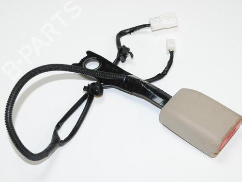 Used Seat buckle TOYOTA LAND CRUISER PRADO (_J15_) 3.0 D-4D (KDJ150_, KDJ150, KDJ155) (173 hp) 14811797