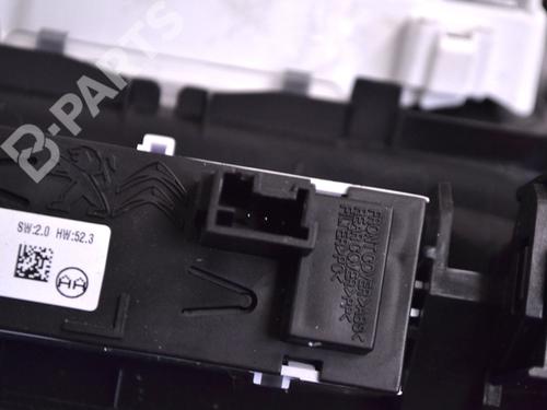 Interior roof light PEUGEOT 3008 II SUV (MC_, MR_, MJ_, M4_) 1.6 THP 165 (M45GYW, M45GZW, M45GYV) | BP10622184I8 