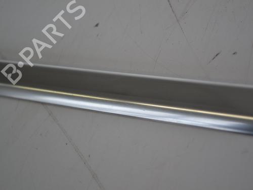 Door moulding trim VW PHAETON (3D1, 3D2, 3D3, 3D4, 3D6, 3D7, 3D8, 3D9) 3.0 V6 TDI 4motion | BP19747279C150 