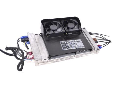 Elektronische module TESLA MODEL S (5YJS) 75D AWD | BP7813388M83 
