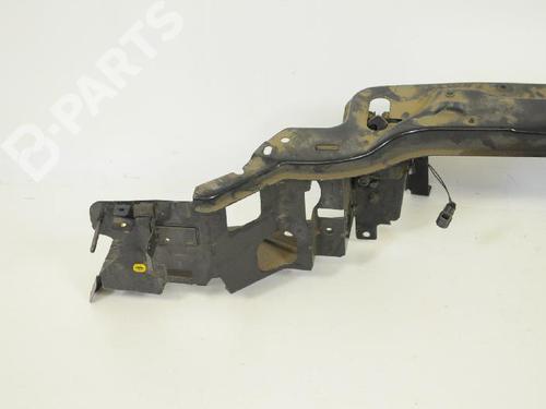 Used Crossmember VOLVO XC90 I (275) V8 AWD (316 hp) 8867829