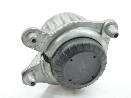 Engine mount MERCEDES-BENZ C-CLASS (W205) C 250 BlueTEC / d (205.008, 205.006) | BP7494881M89 