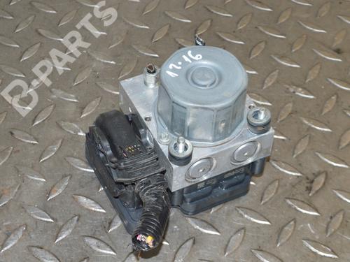 Used ABS pump NISSAN X-TRAIL III (T32_, T32R, T32RR) 1.6 dCi (T32) (130 hp) 8349417