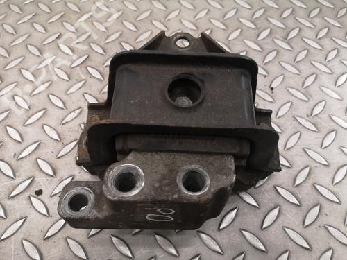 Engine mount MITSUBISHI OUTLANDER III (GG_W, GF_W, ZJ, ZL, ZK) 2.2 Di-D 4WD | BP18745823M89