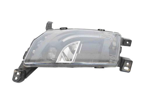 Used Right front fog light TESLA MODEL Y (5YJY) EV Performance All-wheel Drive (462 hp) 17550145