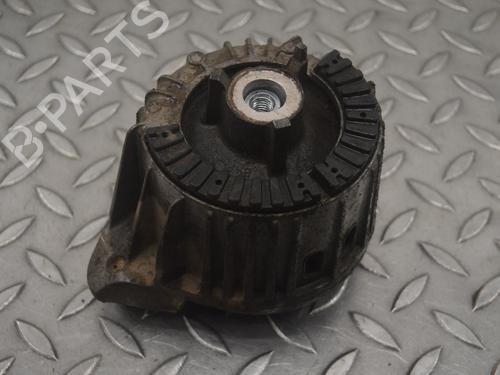 Used Engine mount MERCEDES-BENZ CLS (C218) CLS 250 CDI / BlueTEC / d (218.303, 218.304) (204 hp) 18314553