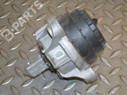 Used Engine mount BMW 5 (F10) ActiveHybrid (306 hp) 9297477