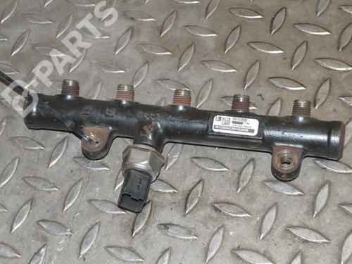 Injectorrail FORD S-MAX (WA6) 2.0 TDCi (115 hp) 8937871