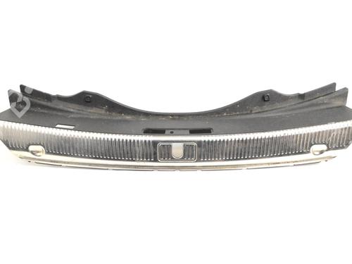 Pynteleist til bakluke AUDI A8 D4 (4H2, 4H8, 4HC, 4HL) 3.0 TDI quattro (250 hp) 14776401