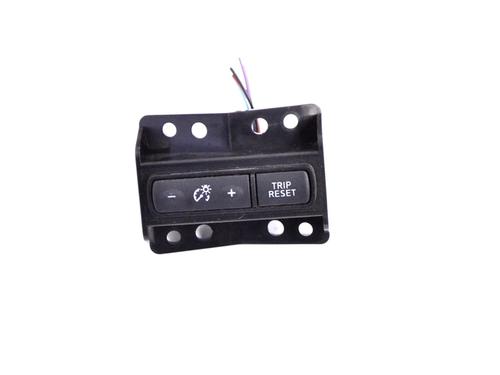 Used Switch NISSAN QASHQAI II SUV (J11, J11_) 1.2 DIG-T (115 hp) 9658246