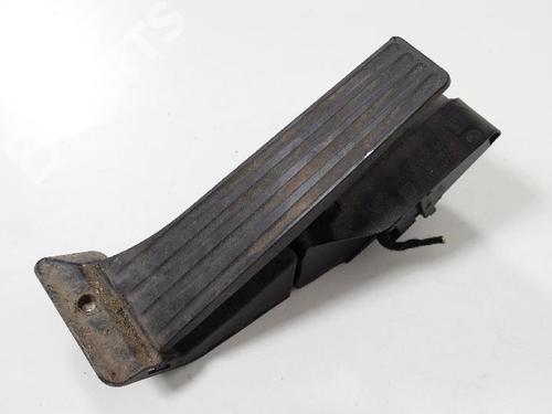Used Pedal BMW 1 Coupe (E82) 120 d (163 hp) 7490195