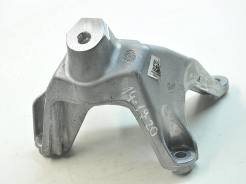 Used Support VW PASSAT B8 (3G2, CB2) 1.4 TSI (150 hp) 28439110