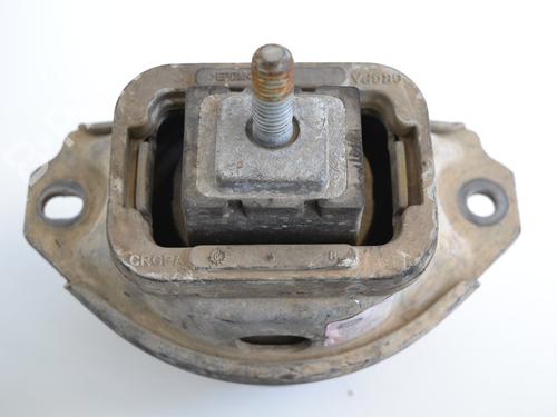 Engine mount LAND ROVER DISCOVERY III (L319) 2.7 TD 4x4 | BP19942182M89 