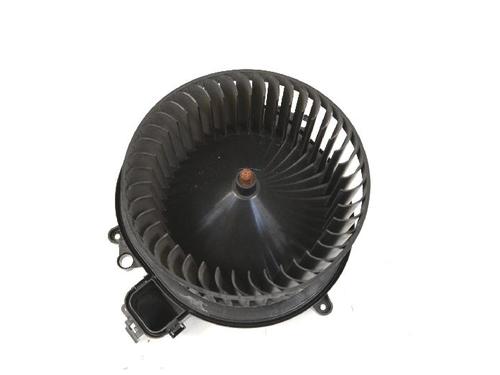 Used Heater blower motor BMW 4 Coupe (F32, F82) 420 d (184 hp) 8858245