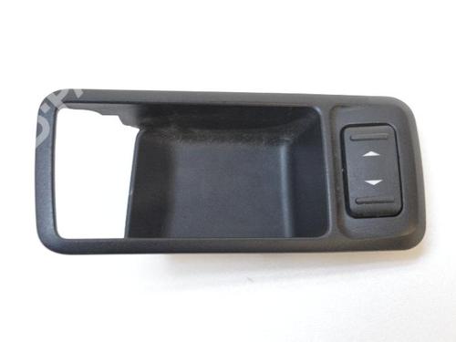 Used Right rear window switch Right rear window switch FORD FOCUS C-MAX (DM2) 2.0 TDCi (136 hp) 7494948 7494948