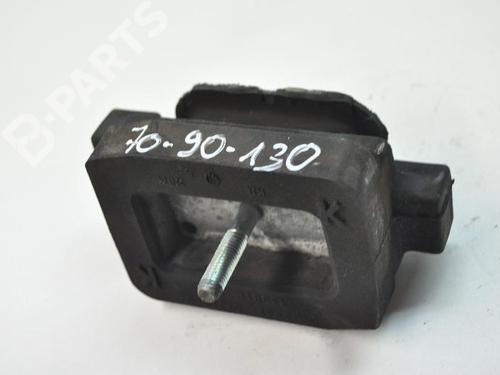 Support de boîte de vitesse BMW 7 (F01, F02, F03, F04) 730 d (258 hp) 8868953