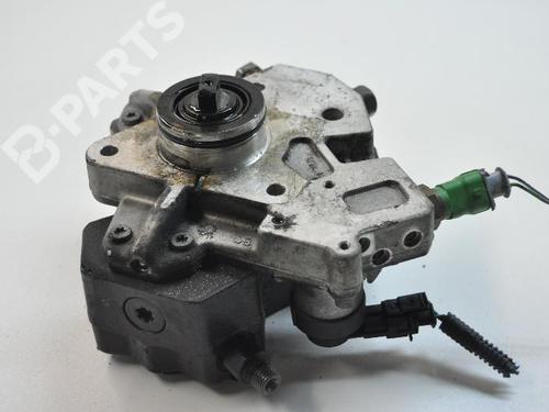 Used Fuel pump VOLVO XC60 I SUV (156) D5 AWD (185 hp) 7491026