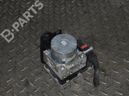 Used ABS pump AUDI Q2 (GAB, GAG) 30 TDI (116 hp) 7813666