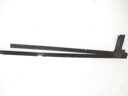 Door moulding trim MERCEDES-BENZ CLS (C219) CLS 320 CDI (219.322) | BP14813228C150 