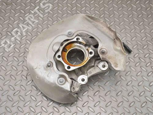 Used Right rear steering knuckle BMW 5 (F10) 530 d (286 hp) 14799885