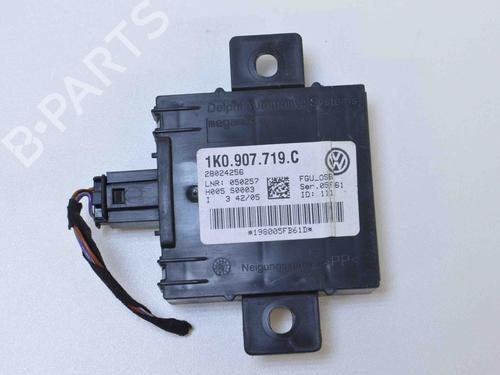Used Electronic module VW JETTA III (1K2) 2.0 TDI (140 hp) 7752353