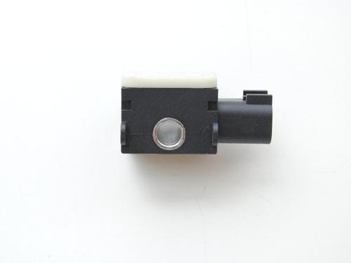 Electronic sensor LAND ROVER FREELANDER 2 (L359) 2.2 TD4 4x4 | BP8829063M84 