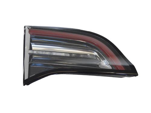 Feu de coffre gauche TESLA MODEL 3 (5YJ3) EV Performance AWD | BP27830038C79 