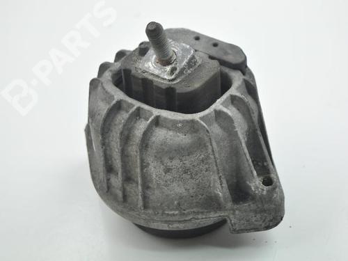Used Engine mount BMW 3 Touring (E91) 320 d (163 hp) 7495662
