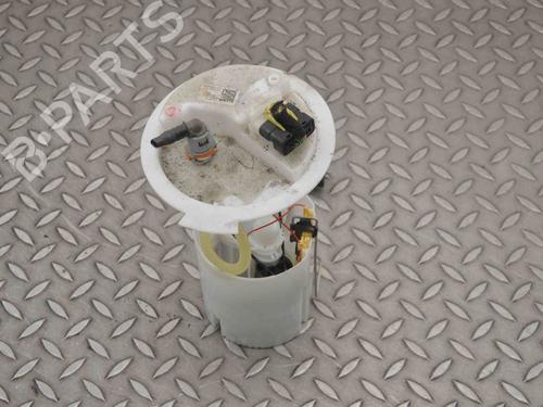 Used Fuel pump FIAT 500X (334_) 1.3 (334.AXR11) (150 hp) 27824806