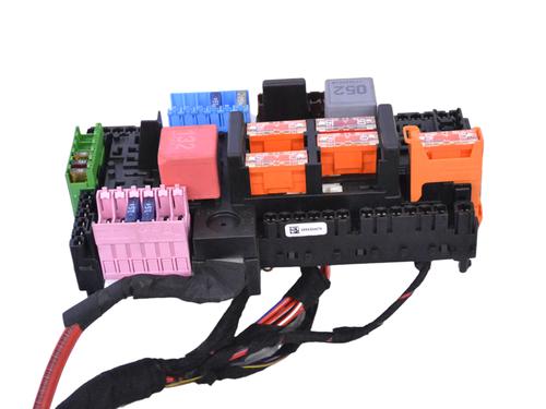 Used Fuse box MERCEDES-BENZ E-CLASS (W213) E 220 d (213.004) (194 hp) 28732494